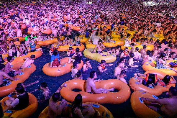 (VIDEO) Festichola en Wuhan genera polémica e indignación | Crónica