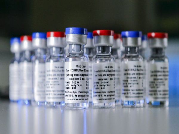 RUSIA COMENZARÁ EN UN MES LA VACUNACIÓN MASIVA CON LA SPÚTNIK V