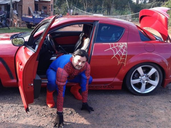 Presidente de Cristóbal Colón se vistió de héroe