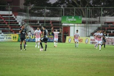 San Lorenzo frena a Olimpia y la punta puede cambiar de dueño