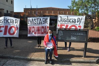 Otorgan sobreseimiento definitivo a médicos procesados por la muerte de una beba - Nacionales - ABC Color
