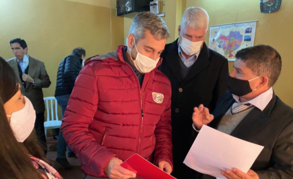HOY / Califica al gobierno de Abdo como marketinero y sin planificación