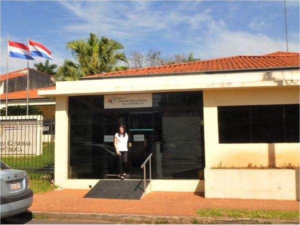 Intendentes se desmarcan de denuncias sobre despilfarros