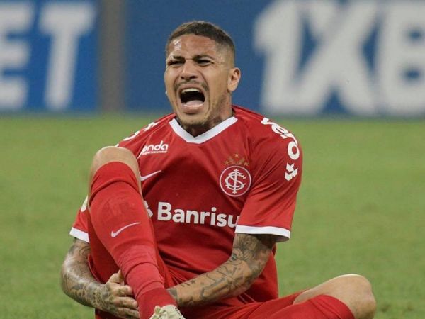 Paolo Guerrero se rompe el cruzado de la rodilla