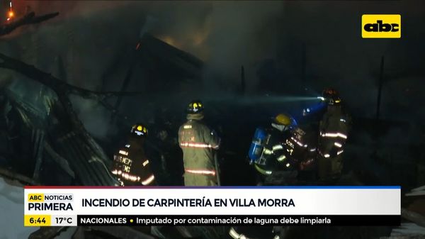 Una carpintería se incendió en Villa Morra - ABC Noticias - ABC Color