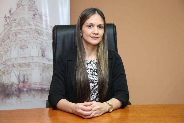 Asumió nueva viceministra de Economía - Megacadena — Últimas Noticias de Paraguay