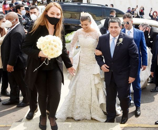 Ministro de Salud niega protocolo adicional para boda de la hija de Cartes - Nacionales - ABC Color