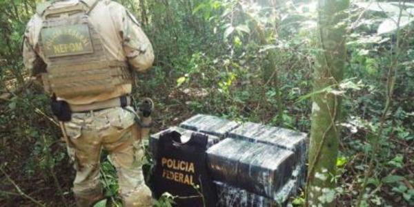 Encuentran 1,5 toneladas de droga abandonada a orillas del Lago de Itaipú