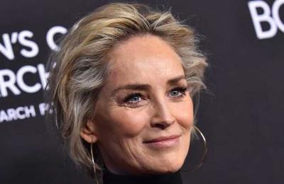 Sharon Stone trató de 'asesino' a Trump tras revelar que su abuela y su madrina murieron por Covid-19 - SNT
