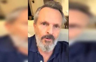 Miguel Bosé convocó a una manifestación contra las mascarillas... pero no asistió - SNT