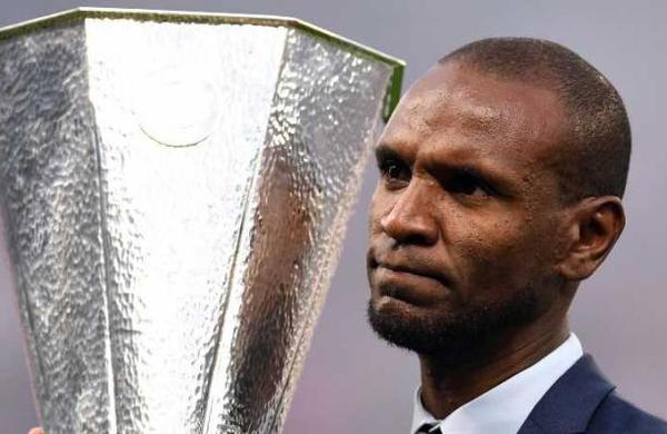 Éric Abidal deja el Barcelona a solo un día de ser ratificado por el club - SNT