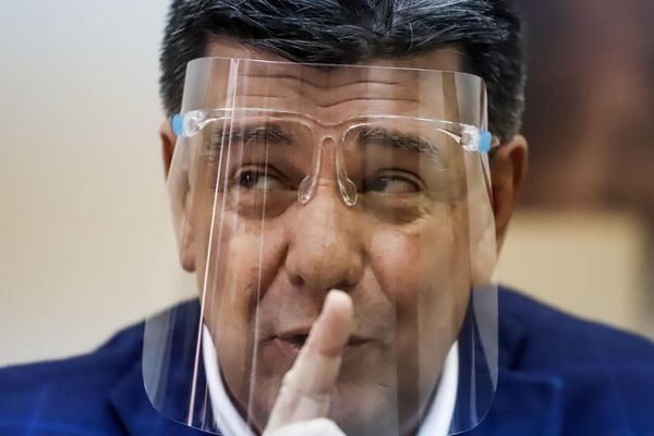 Alegre convoca a manifestación para pedir destitución de Abdo y cárcel para Cartes - Nacionales - ABC Color