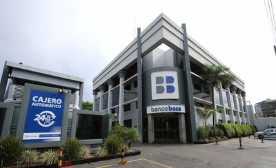 HOY / Banco Basa niega vinculación con esquema para lavado de dinero