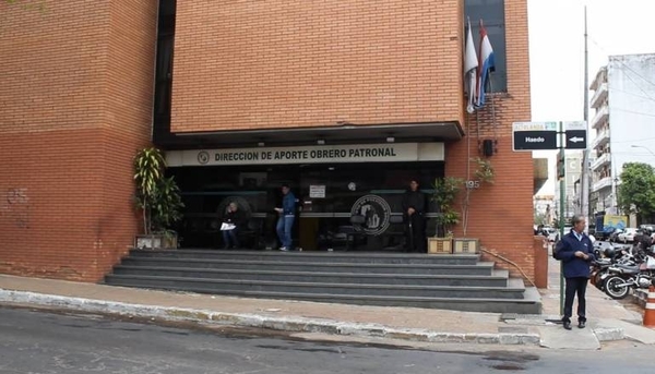 HOY / Detectan caso de COVID-19 en Aporte Obrero Patronal de IPS y suspenden atención presencial