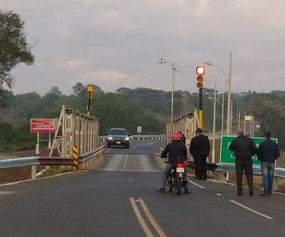 MOPC aclara que no se inauguró puente de un solo carril sino conexión asfáltica - ADN Paraguayo