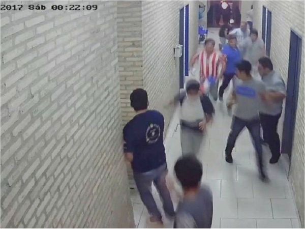 Rechazan imputaciones y piden juicio penal contra HC