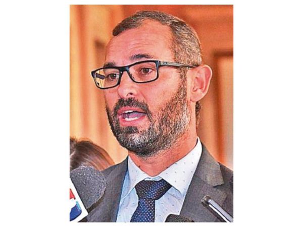 Empresa descalificada protesta en la licitación para restaurar el Palacio
