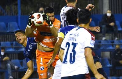 Cae el 6  en el dado azulgrana - Fútbol - ABC Color
