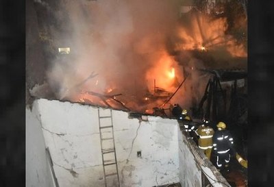 Tata feroz: ‘‘Salimos con lo que teníamos puesto” | Crónica