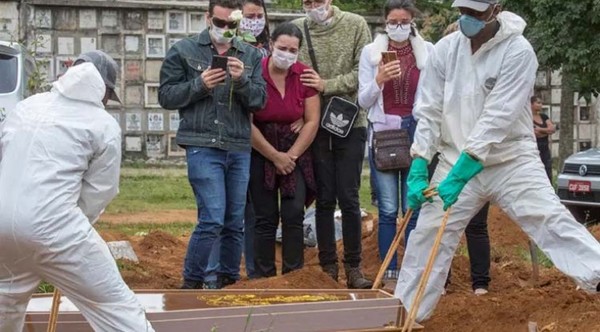 MUNDO | Brasil suma 1.352 nuevos fallecidos por COVID-19 y el total roza los 110.000