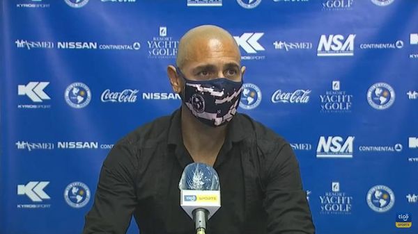 “¿De la mano no preguntaron nada? Ah, se olvidaron los periodistas” - Sol de América - ABC Color
