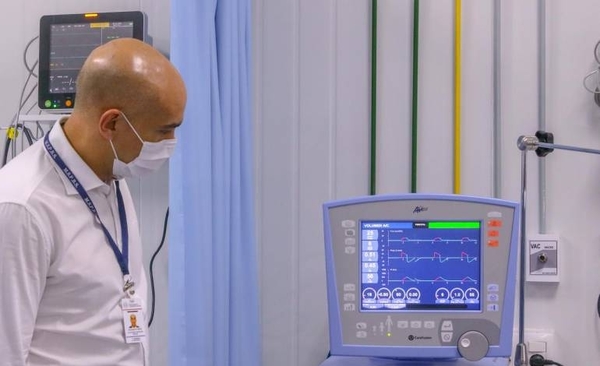 HOY / Emplazan a Mazzoleni a conformar un Comité de Crisis con gremios de la salud