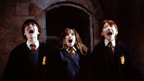 HOY / La primera cinta de "Harry Potter" logra mil millones de dólares en taquilla