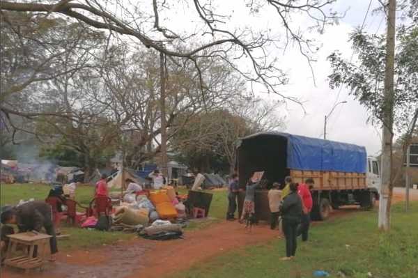 TRASLADAN A INDÍGENAS APOSTADOS EN CORONEL OVIEDO