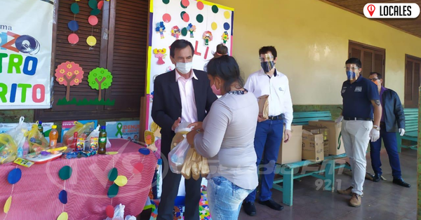 Talismán entregó obsequios a niños que forman parte del programa abrazo del MINNA