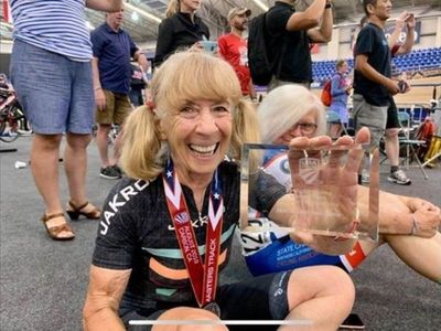 Abue ciclista: pillada y suspendida por doping