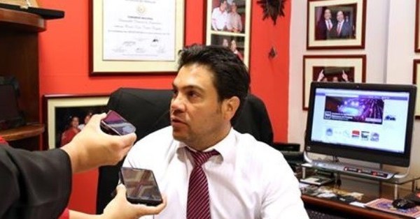 Tuma cuestiona convocatoria a manifestación frente a Banco Basa y pide imputación a responsables - ADN Paraguayo