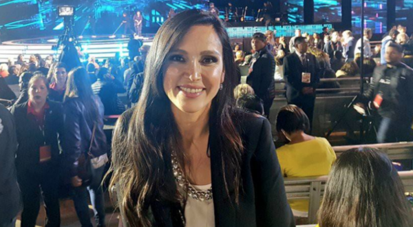 HOY / Pabla Thomen revela acoso de sacerdote cuando era niña: "Le pareció tan hermoso mi lunar que..."
