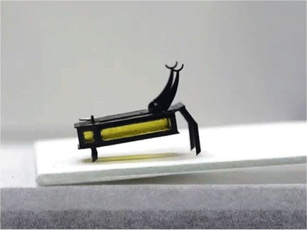Científicos crean un robot del tamaño de un escarabajo movido por metanol