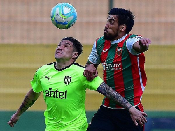 Marcelo Estigarribia debuta con su nuevo equipo
