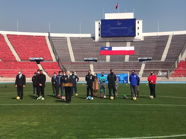 El fútbol chileno regresa a puerta cerrada y bajo estrictas medidas sanitarias