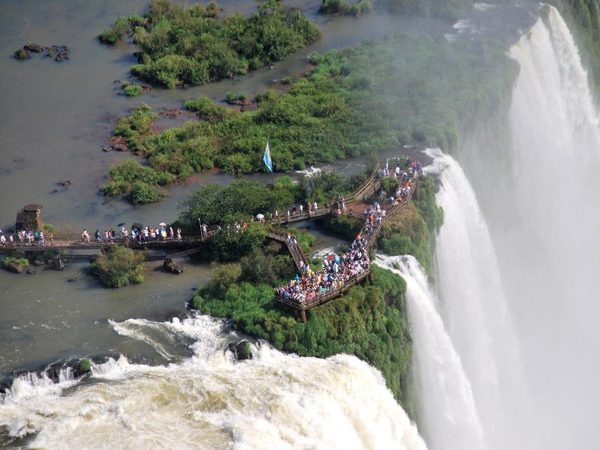 Disminuye afluencia de turistas por culpa del CARNAVAL en MARZO