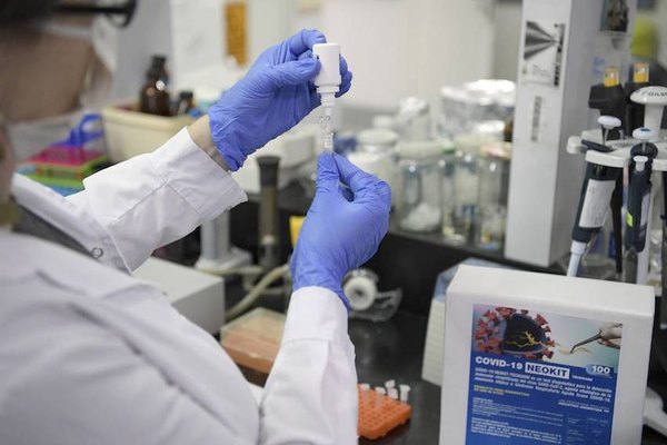 Firman acuerdo para ¡vacunarle al rollete! | Crónica