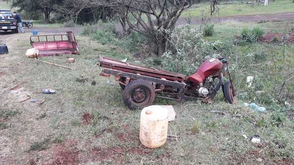 Septuagenario termina hospitalizado luego de accidente entre motocarro y camioneta