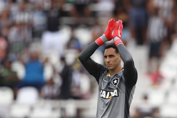'Gatito' fue figura en el triunfo del Botafogo ante Mineiro de Junior Alonso