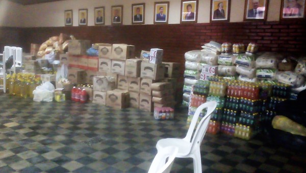 Aduanas destina a familias carenciadas alimentos variados incautados por contrabando - La Mira Digital