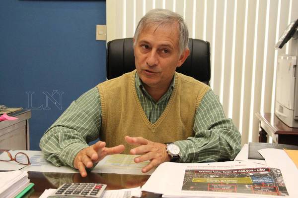 Sobrefacturaciones en compras y otras tragadas en IPS: disparan a la dirección - ADN Paraguayo