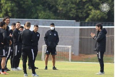 APF comunica que hay un nuevo positivo en plantel de Olimpia - Digital Misiones