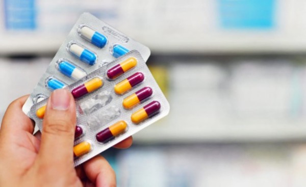 Uso inadecuado de antibióticos expone eficacia de futuros tratamientos