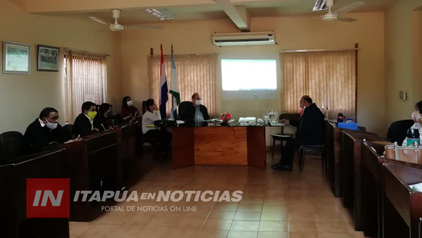 TRABAJAN MICROPLANIFICACIÓN DE OBRAS EN ESCUELAS EN CAPITÁN MIRANDA