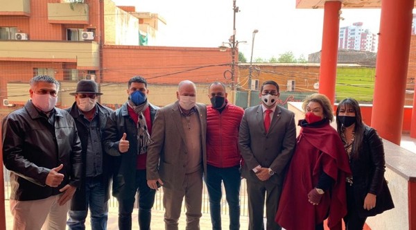Intendente de Asunción ya mira las internas y registra su propio movimiento