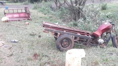 Violento ¡pum! entre motocarro y “camio” | Crónica