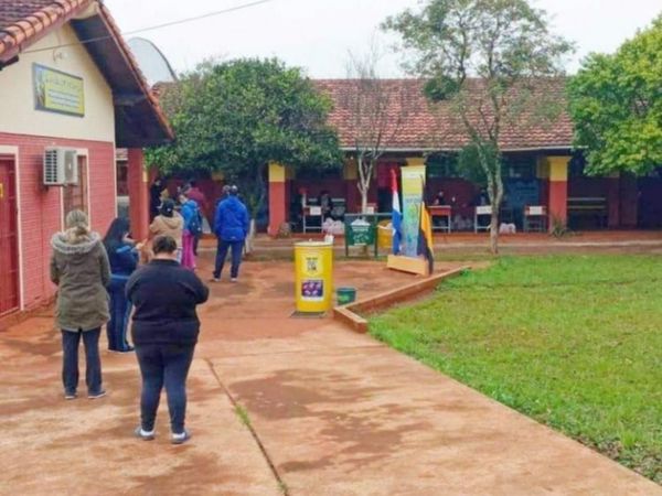 Entregan 4ª tanda de kits de alimentos  a escuelas en Itapúa