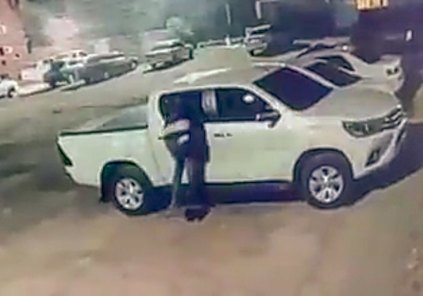 Detienen a tortolero en estacionamiento de una churrasquería