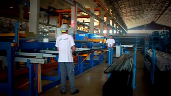 Sector de aluminios sigue con caídas de hasta el 20%