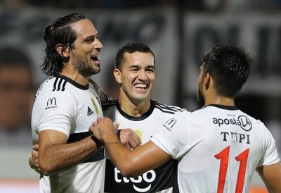Garnero llamó a Polenta y también quitó a 'Ale' Silva del once